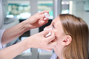 レーシック手術ができる年齢は何歳から何歳まで？最適な年齢を解説