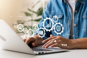 レーシックよりも上の視力矯正手術ICLとは？費用やリスクも解説